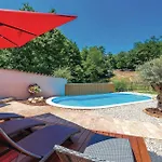 Pet Friendly In Vakantiehuis Jurdani