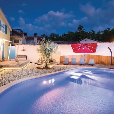 Stunning In Jurdani With Wifi Holiday home *