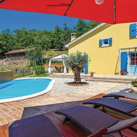 Holiday home Stunning In Jurdani With Wifi Mucici