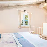 Pet Friendly In * Jurdani