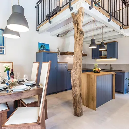 Pet Friendly In Semesterbostad